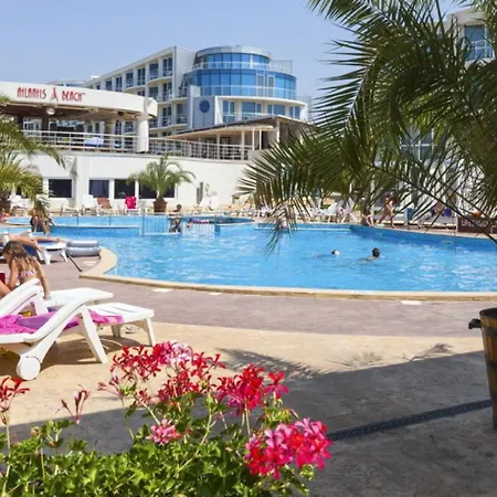 Lägenhet With Pool In Atlantis *