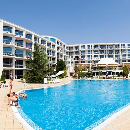 With Pool In Atlantis * 布尔加斯