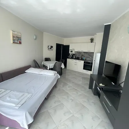 With Pool In Atlantis Διαμέρισμα Μπουργκάς