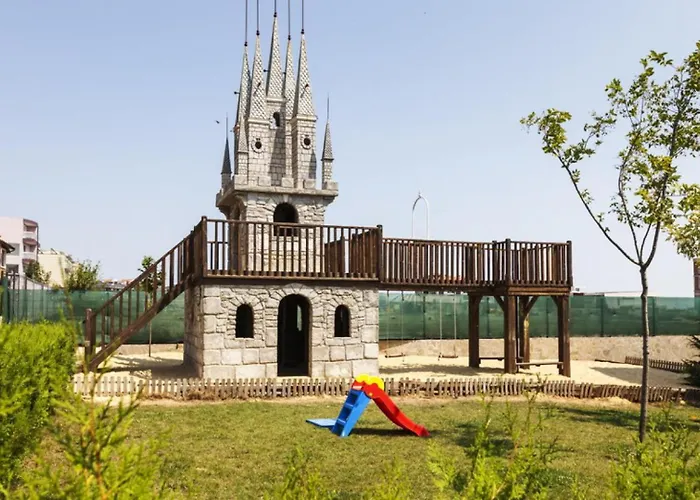 With Pool In Atlantis *