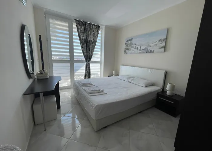 With Pool In Atlantis * Бургас